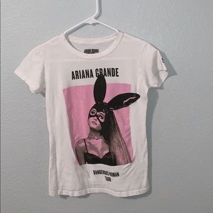 Ariana Grande 2017 tour shirt
